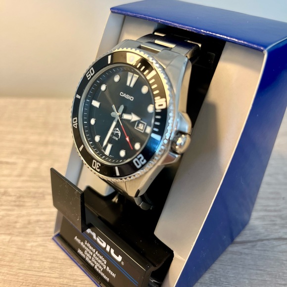 Casio Duro 44mm Dive Watch - Picture 3 of 5